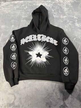 SHEIN Black Graphic Heartbeat Star Pullover Hoodie